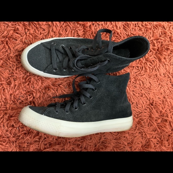 black converse high tops size 5